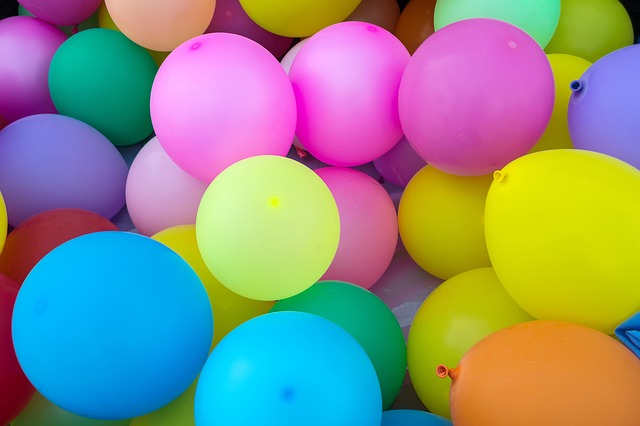 Unveiling Global Birthday Traditions: From Cakes to Eco-Friendly Celebrations