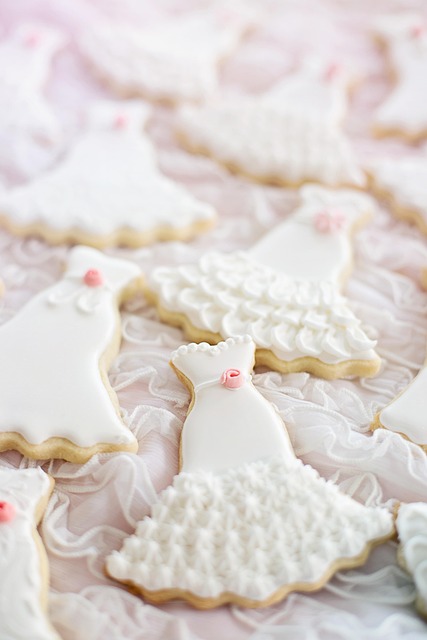 Revolutionize Birthday Parties: Trends from Custom Cookies to Digital Invites