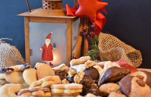 Revolutionize Your Shop: Custom Cookies & Pop-Up Packaging Trends