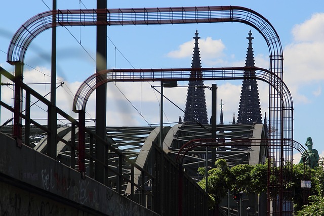 cologne-640x480-13916417.jpeg