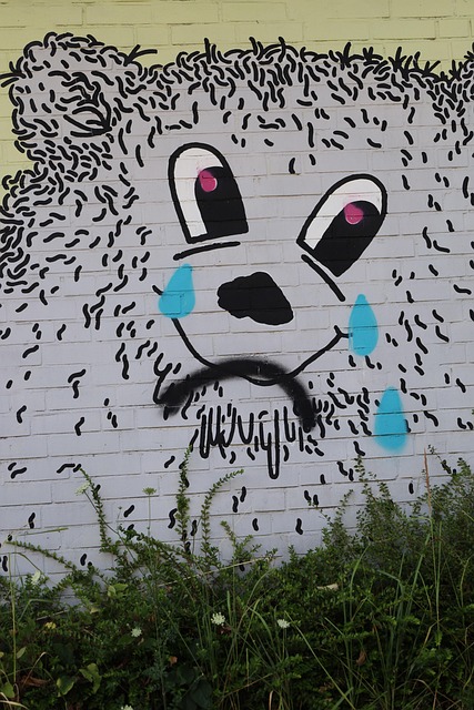 Unmasking Fragrance Icons: Designer vs Celebrity Scent Power