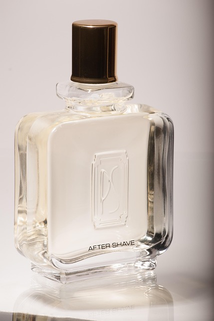 perfume-640x480-53528446.jpeg