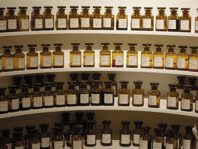 perfume-640x480-76074122.jpeg