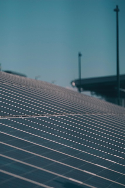 homes with solar panels and battery storage