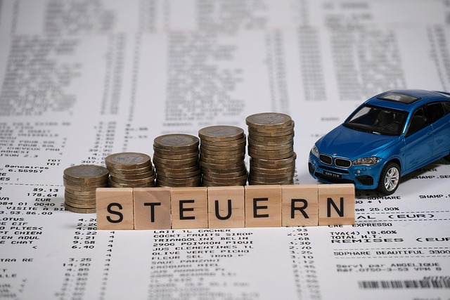 Master Your Home Insurance Deductible: Costs & Strategies