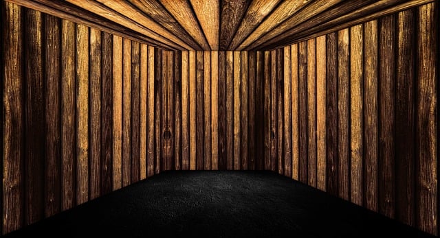 Lock-and-leave living