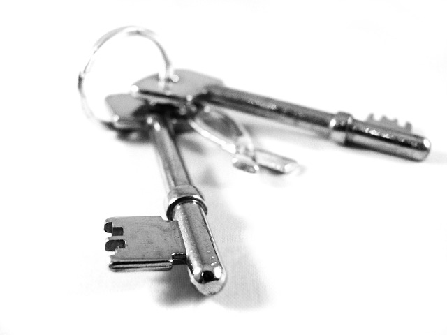 Unlock Arizona Home Ownership: Tax Deductions & Security Strategies