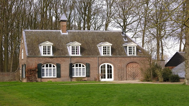 realtor fees for selling a house