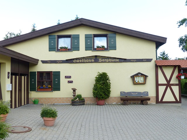 rental income potential of phoenix guest houses