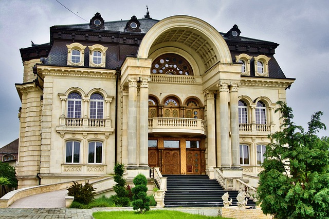 Resort-style residency