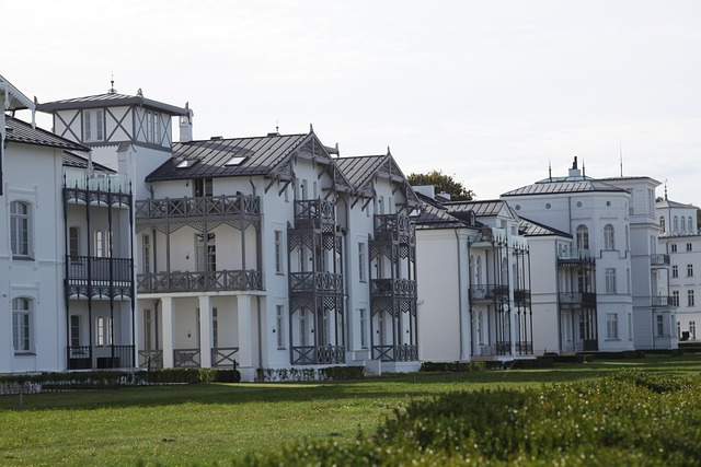 Resort-style residency