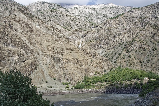 buy-and-hold areas west valley phoenix