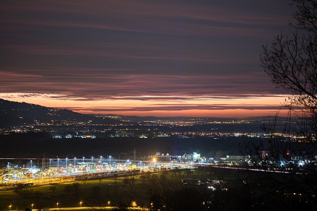 buy-and-hold areas west valley phoenix