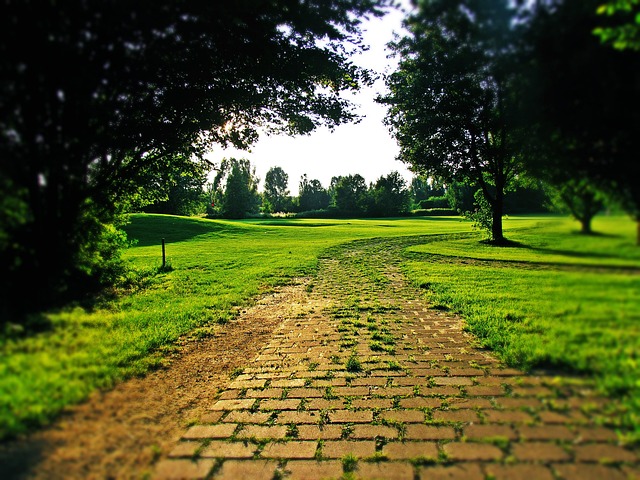 Golf-course proximity