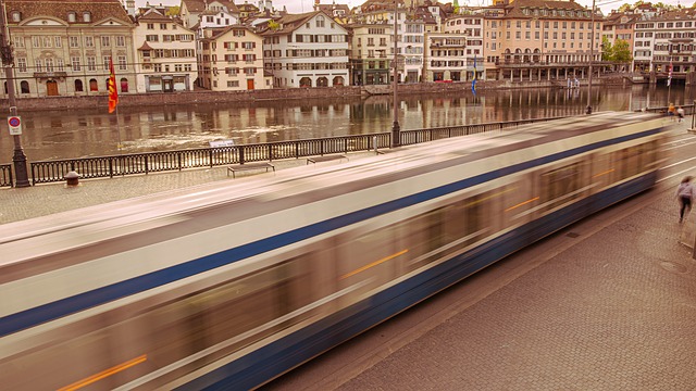 living near phoenix light rail stations