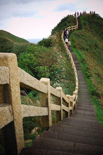 living near phoenix mountain preserve trails