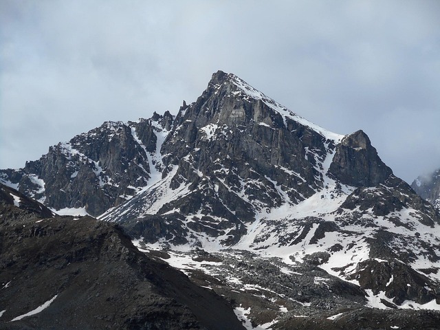 moving to phoenix for redeveloped mall hubs
