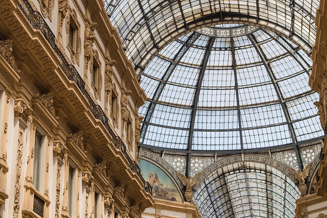 phoenix luxury condo floor to ceiling glass