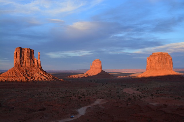 blossom-rock-vs-eastmark-mesa-640x480-99228978.jpeg