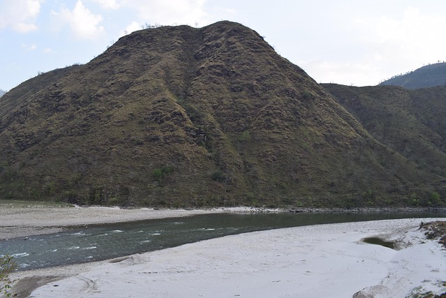 executive housing near price road corridor