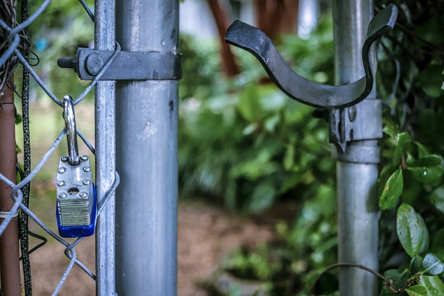 lock-and-leave security for arizona homes