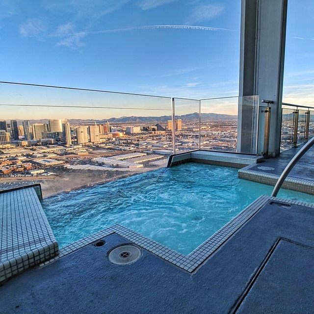 luxury-penthouses-phoenix-skyline-640x480-74360150.jpeg