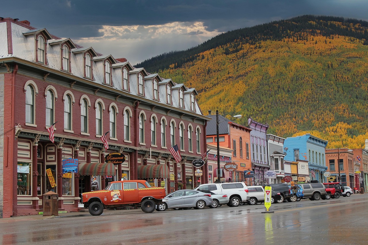 Explore Silverton: An Ultimate Guide to Activities Near Peoria