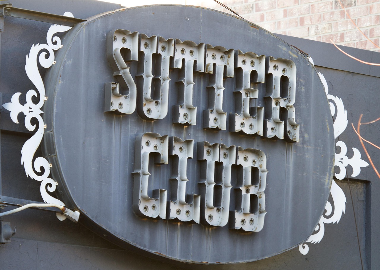 Club West: Your Gateway to Premier Phoenix Real Estate Expertise