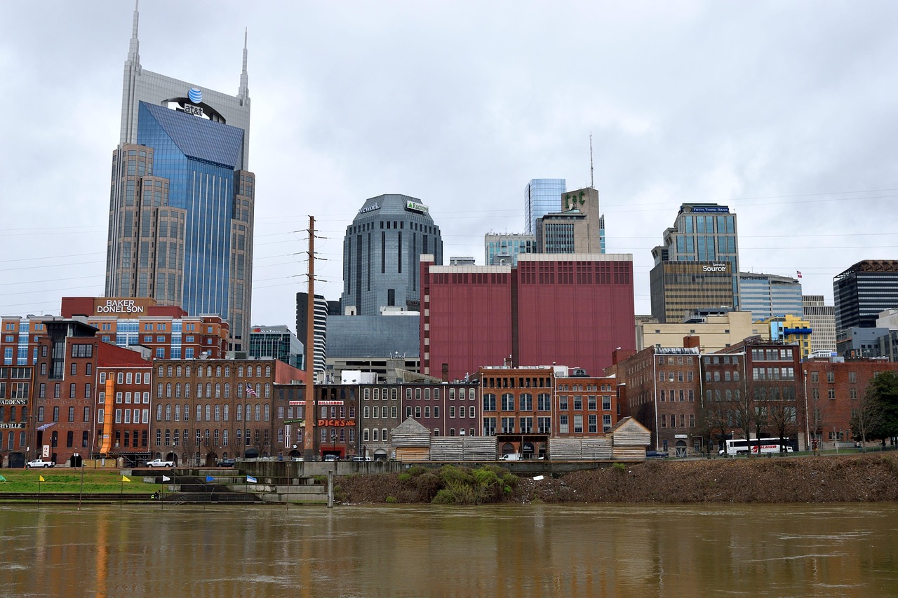 Nashville Things to Do: Exploring the City Through Urban Day Hiking