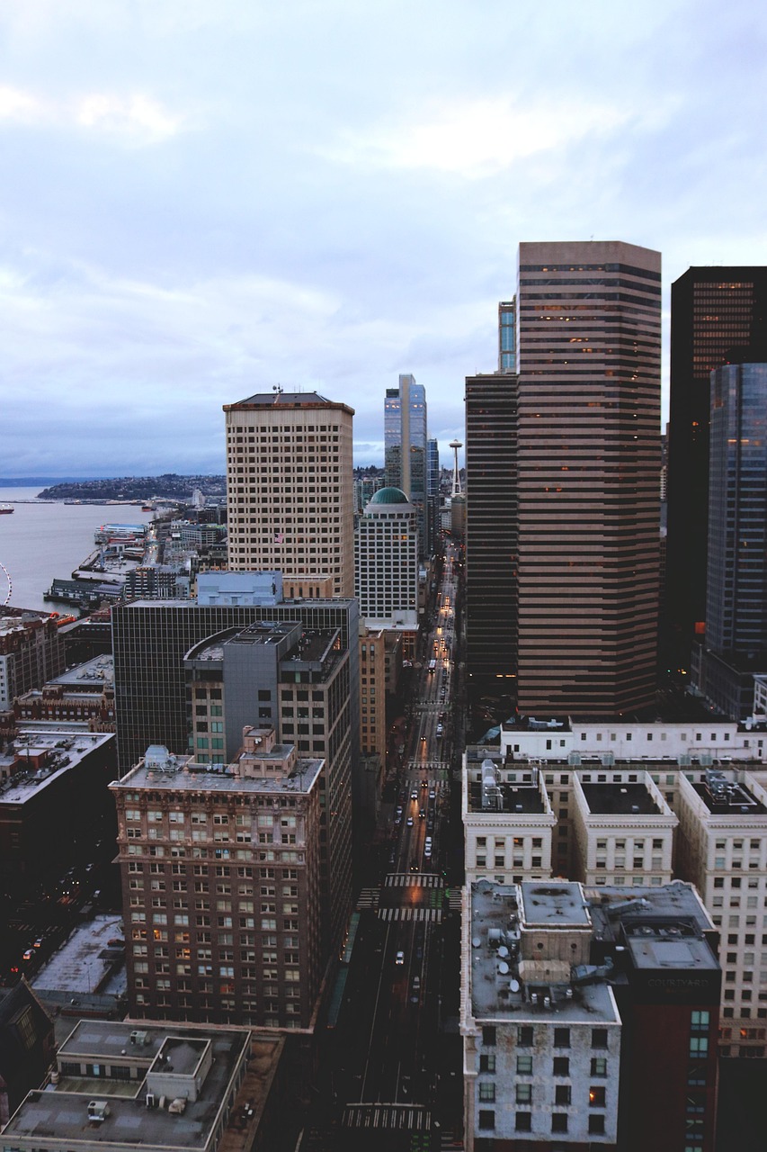seattle-things-to-do-exploring-the-city-640x480-fvzmcm