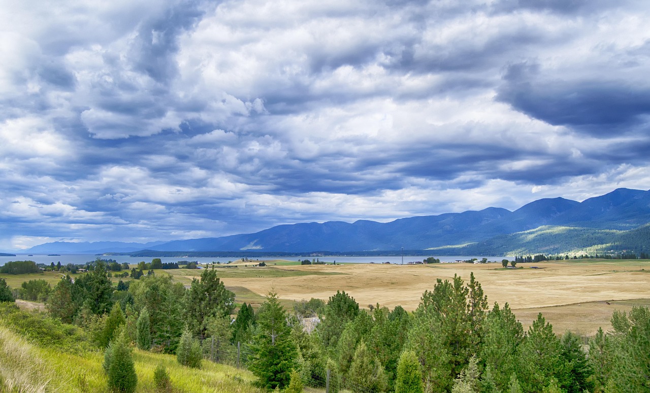 sierra-montana-discovering-laveen-s-prem-640x480-av9zs6