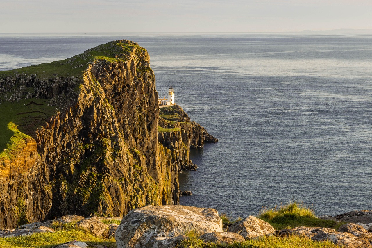 Discover Outdoor Adventures and Cultural Delights Near Pointe Tapatio Cliffs Golf