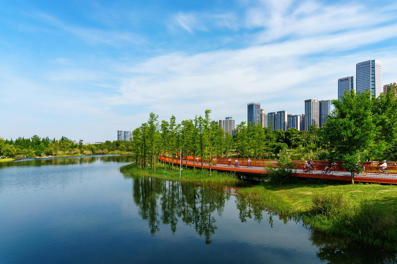 Explore Greenway Palms: Nature & Culture in Harmony