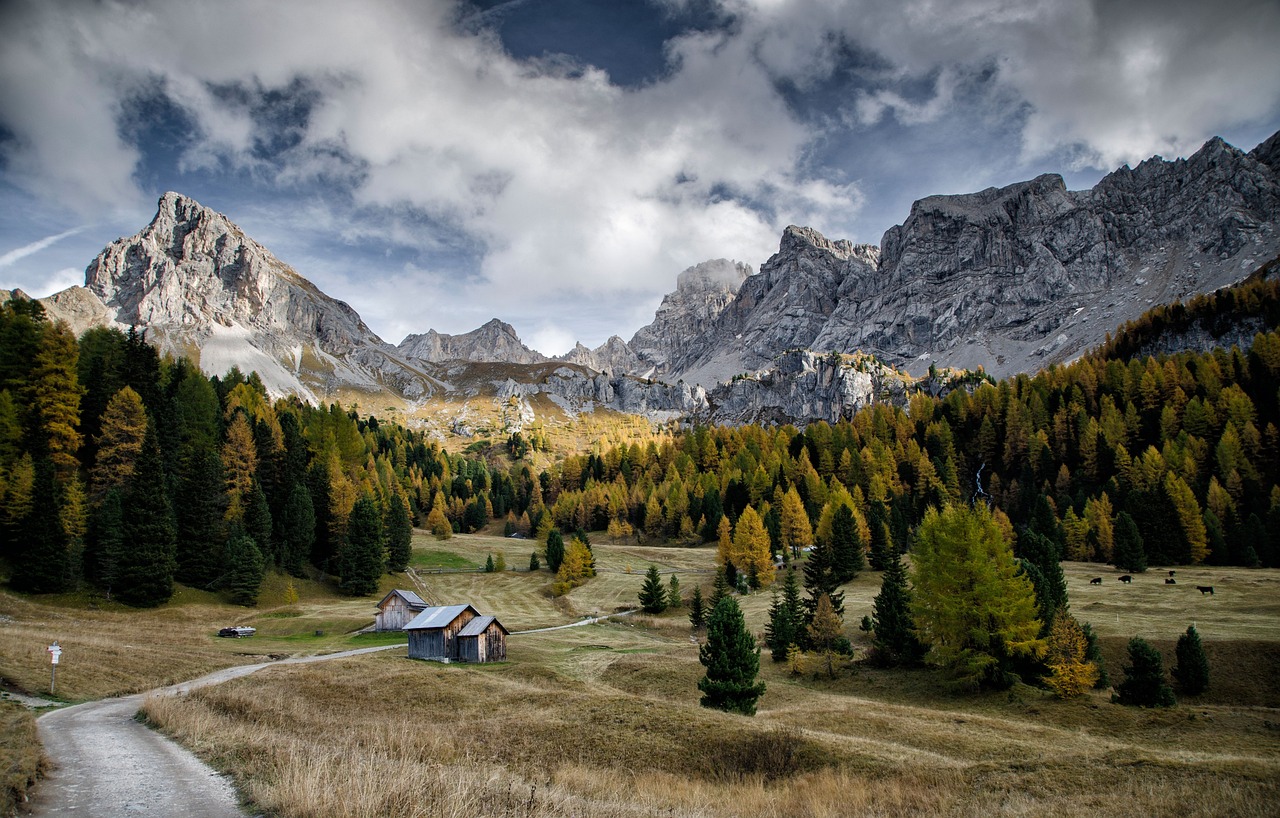 explore-hidden-valley-nature-culture-cui-640x480-at6p3k