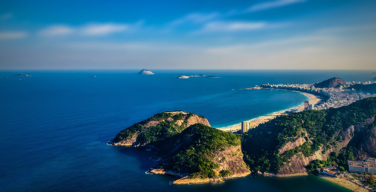 Explore Rio Vistas Nature, Culture & City Adventures