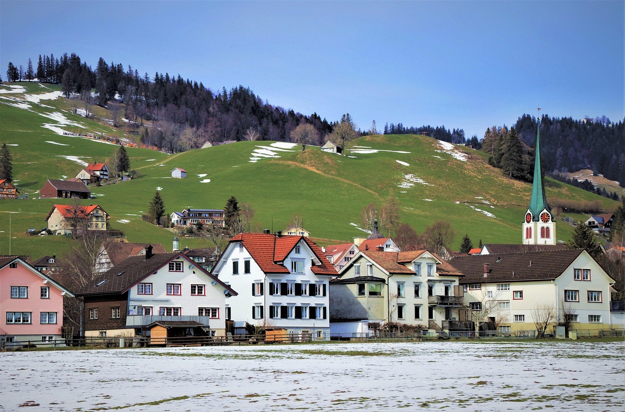 Explore Summerhavens Alpine Charms and Outdoor Adventures