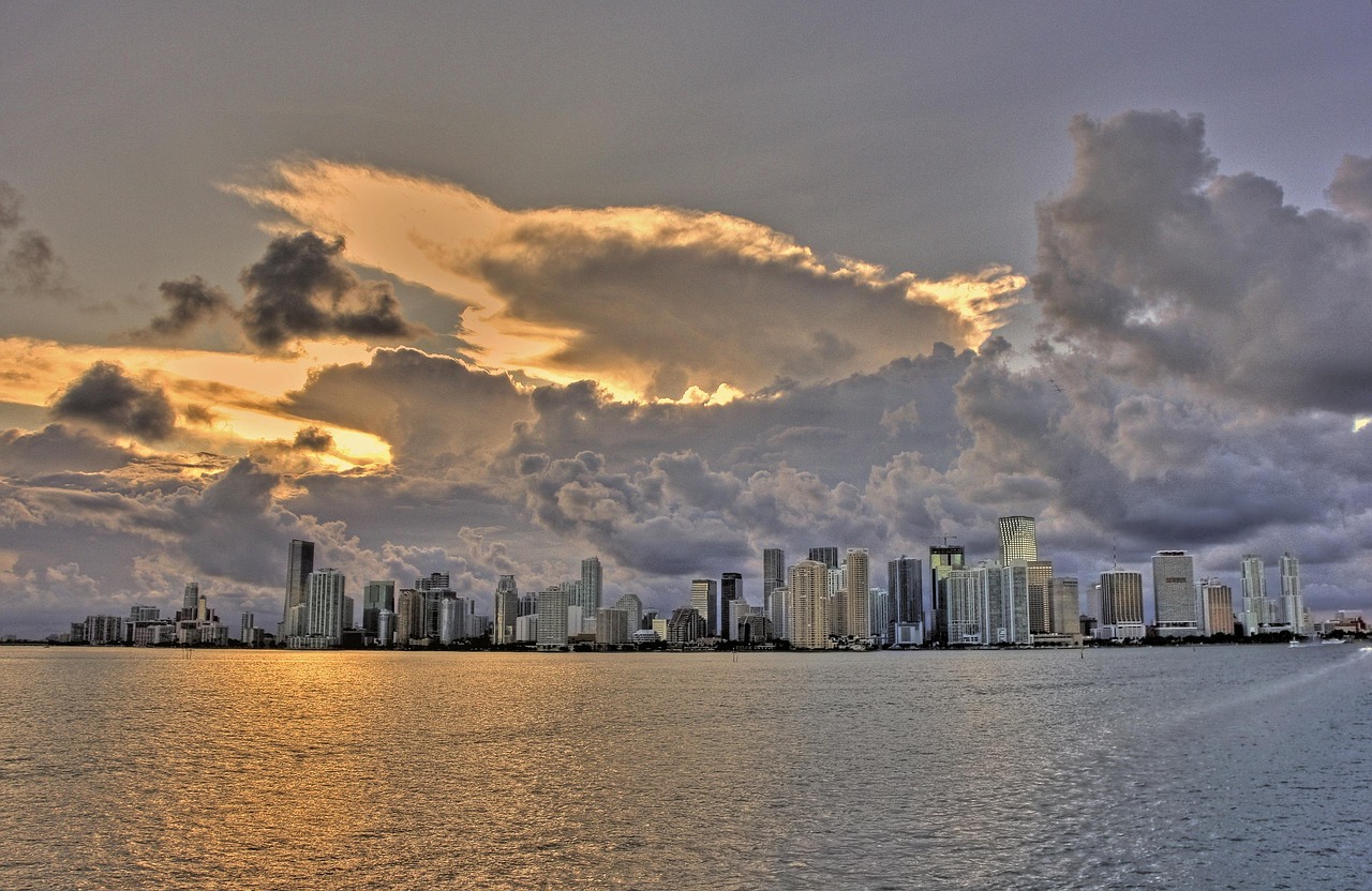 Miami Brewery Crawls: Explore Craft Beer Scene & Local Flavors