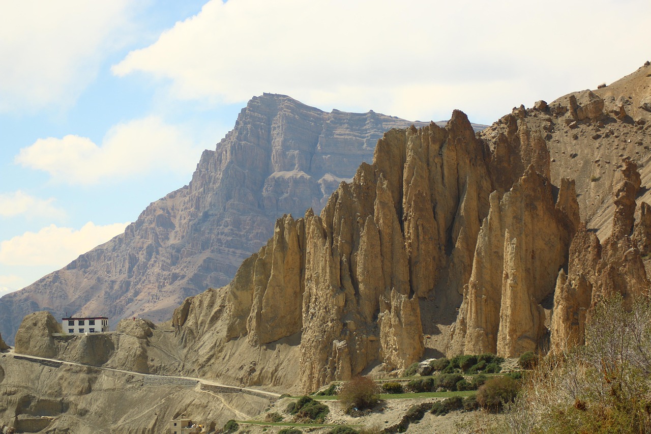 paradise-valley-explore-unwind-discover-640x480-tvws1t
