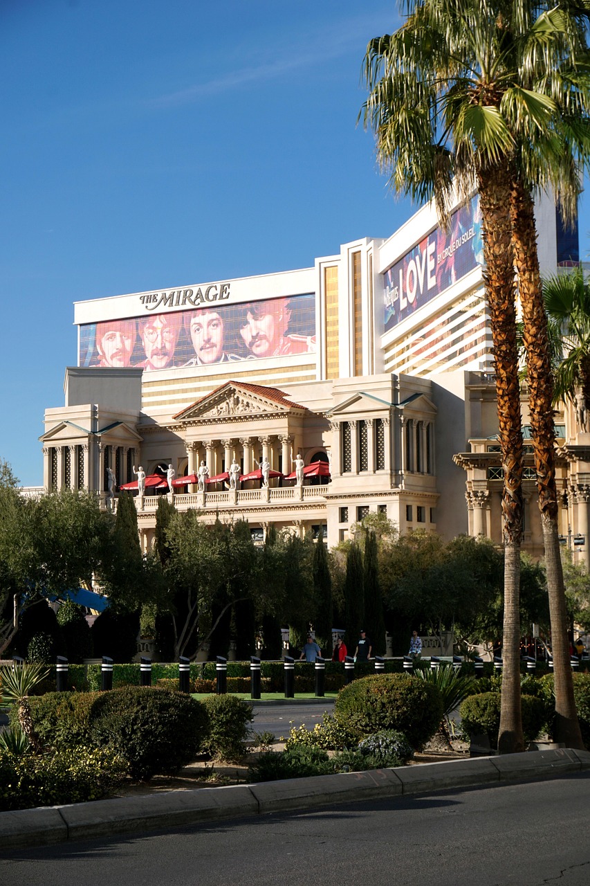 Rancho Mirage: Outdoor Adventures to Cultural Treasures and Luxury Wellness