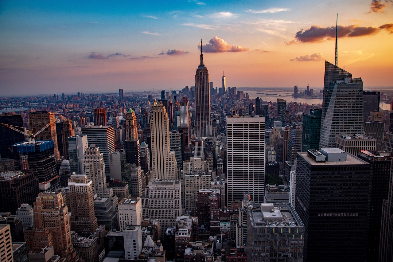 Uncover Empire Estates: Nature, Culture, and Local Secrets