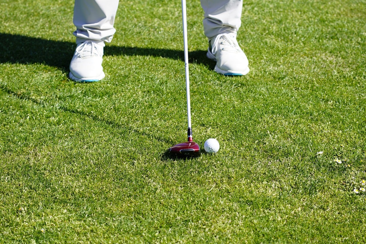 uncover-hidden-gems-fairways-and-local-c-640x480-uzv4fq