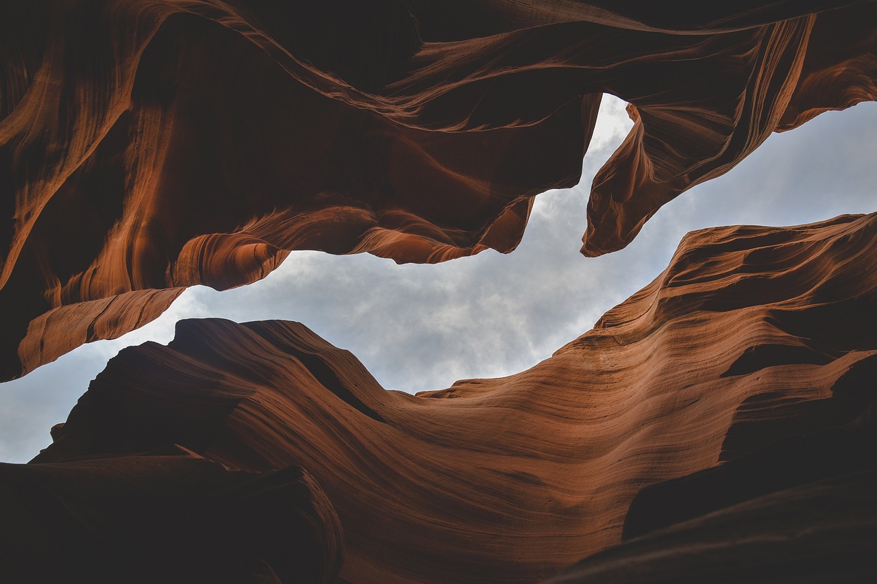 Uncover Stone Canyons Enclaves: Adventures Await Nearby