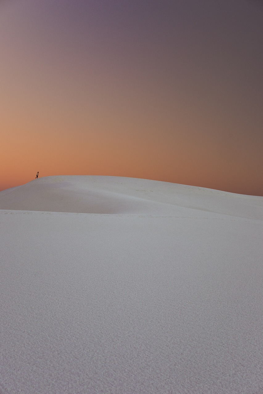 unleash-desert-highlands-real-estate-suc-640x480-voz4vu