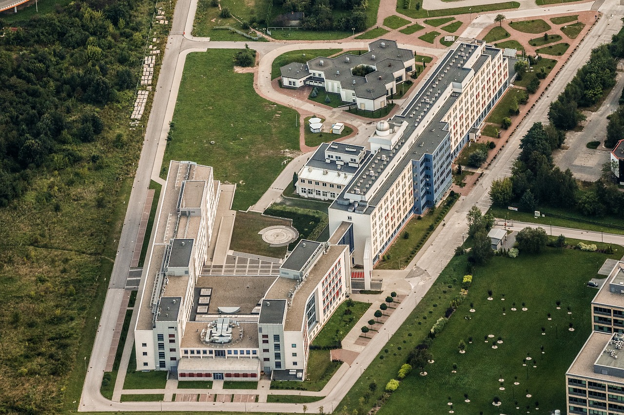 unveiling-university-heights-adventures-640x480-1dygu7