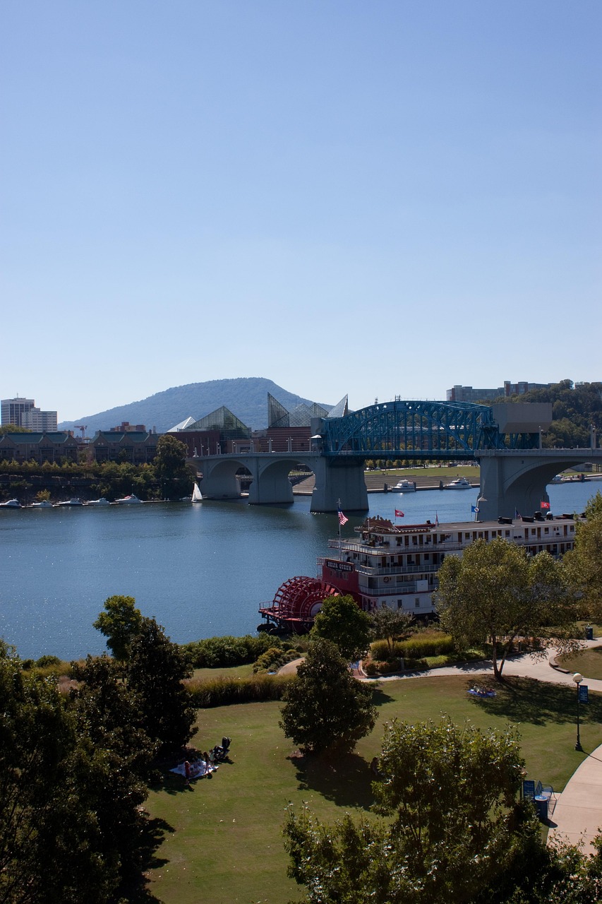 Uncover Stonebridge: Nature, History, and Culinary Delights
