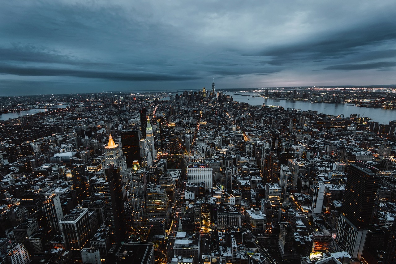 Hudson Manor: Events, Real Estate, & Selling Tips This Month